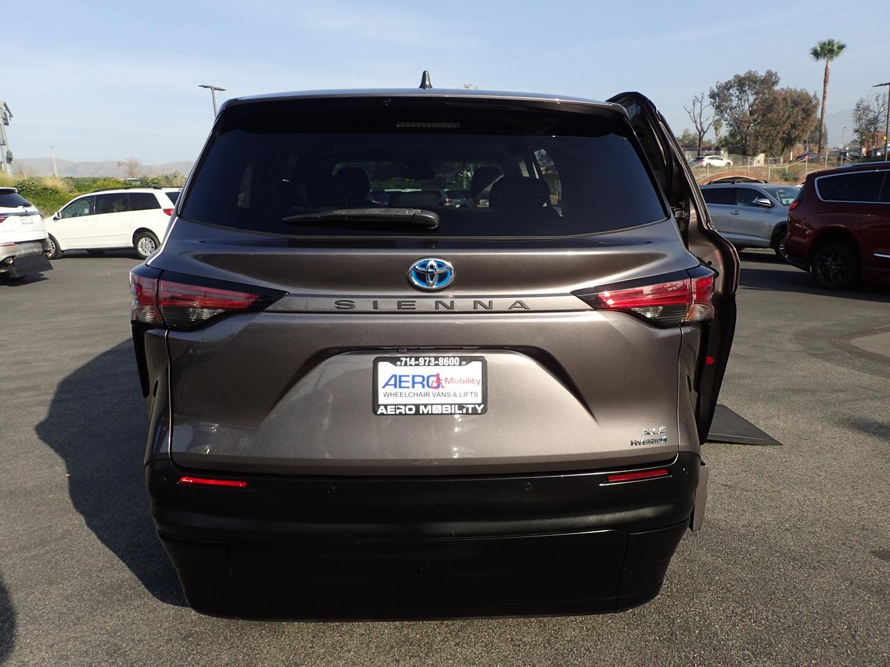 2021 Toyota Sienna XLE Anaheim CA