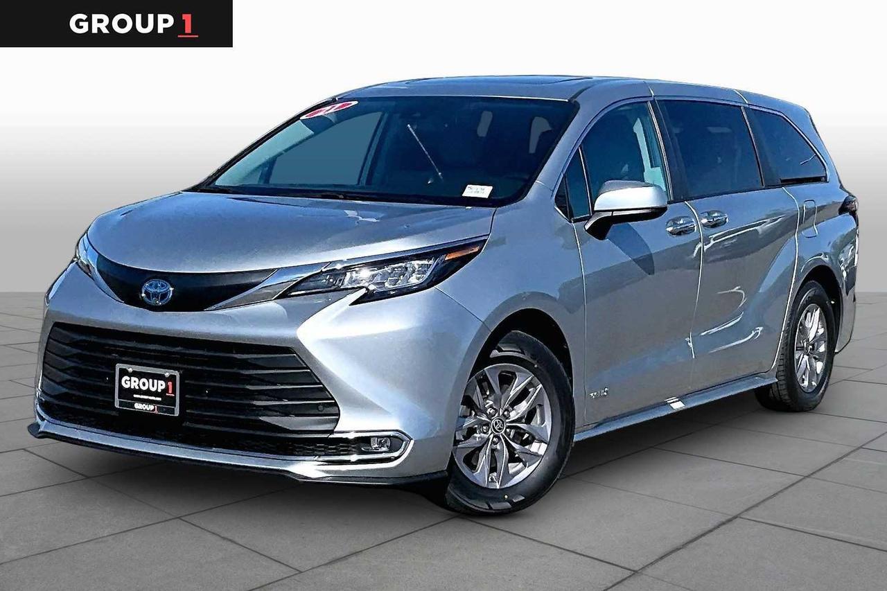 2021 Toyota Sienna XLE