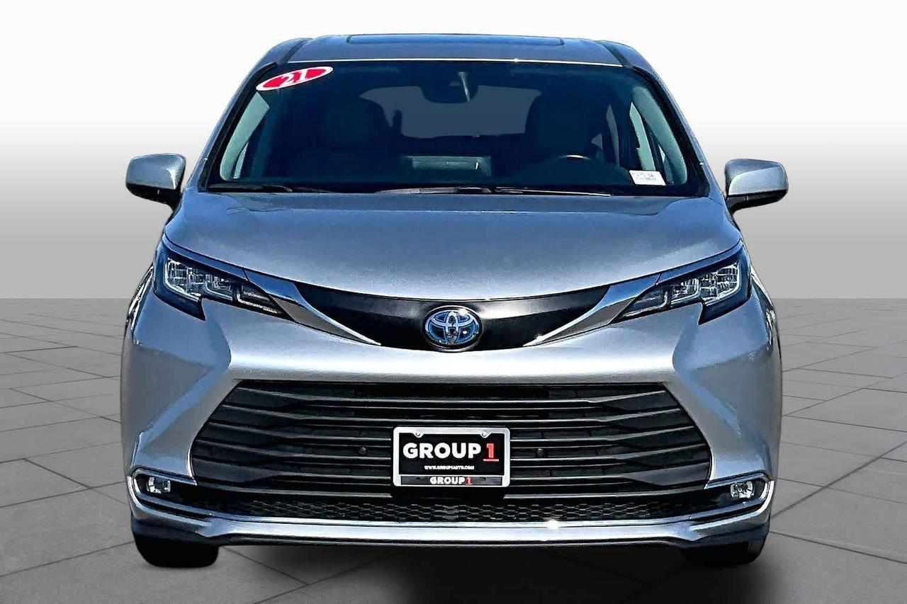 2021 Toyota Sienna XLE