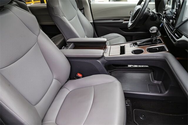 2021 Toyota Sienna XLE Renton WA