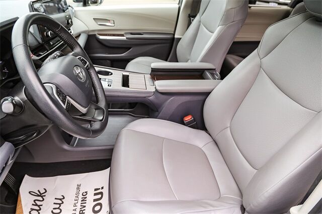 2021 Toyota Sienna XLE Renton WA