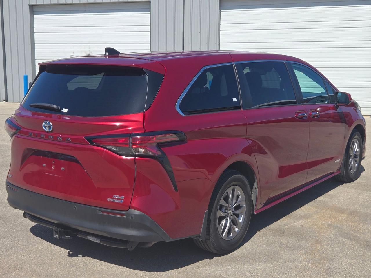 2021 Toyota Sienna XLE