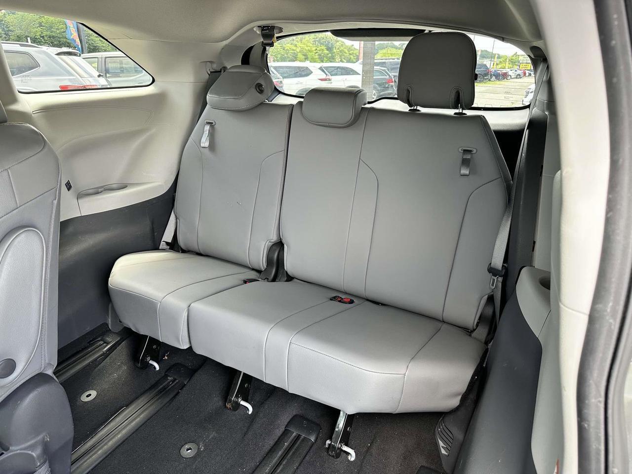 2021 Toyota Sienna XLE San Clemente CA