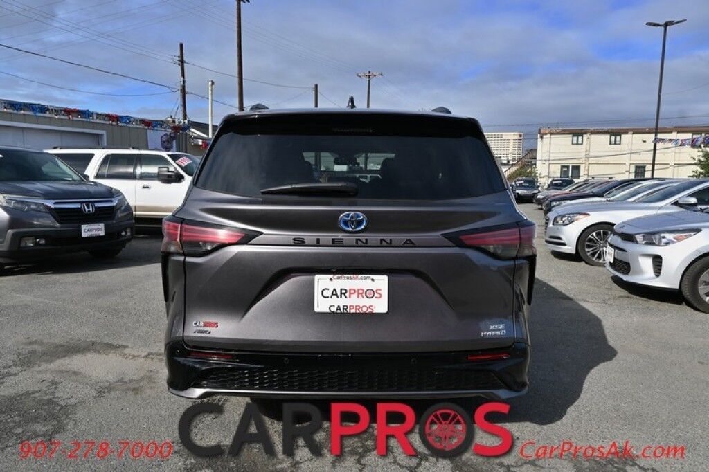 2021 Toyota Sienna XSE - 2.5L - Automatic - All Wheel Drive - Powered Heated Leather Seats - Backup Camera - Navigation - Push To Start - Keyless Entry - Bluetooth - Sunroof - 3rd Row Seating Anchorage AK