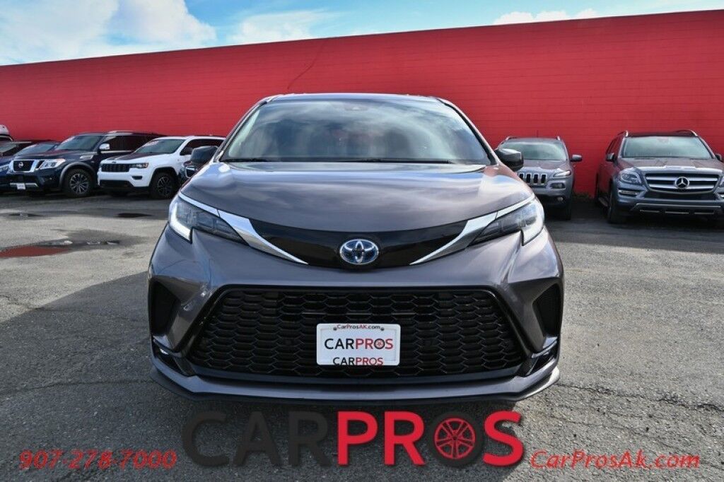 2021 Toyota Sienna XSE - 2.5L - Automatic - All Wheel Drive - Powered Heated Leather Seats - Backup Camera - Navigation - Push To Start - Keyless Entry - Bluetooth - Sunroof - 3rd Row Seating Anchorage AK