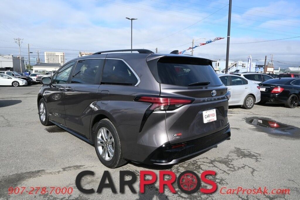 2021 Toyota Sienna XSE - 2.5L - Automatic - All Wheel Drive - Powered Heated Leather Seats - Backup Camera - Navigation - Push To Start - Keyless Entry - Bluetooth - Sunroof - 3rd Row Seating Anchorage AK