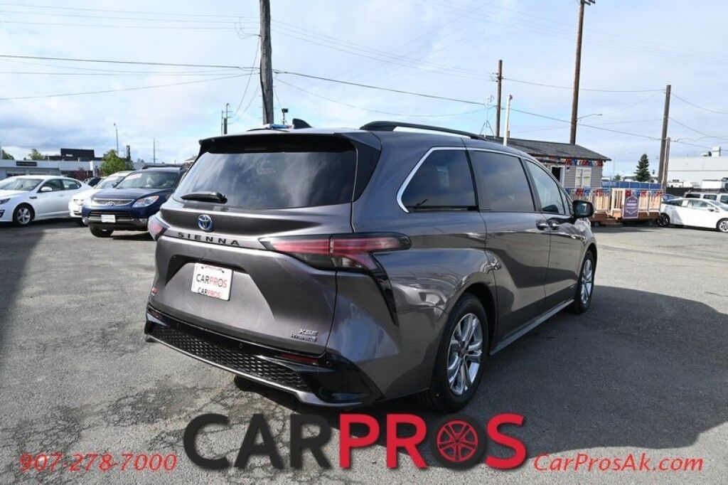 2021 Toyota Sienna XSE - 2.5L - Automatic - All Wheel Drive - Powered Heated Leather Seats - Backup Camera - Navigation - Push To Start - Keyless Entry - Bluetooth - Sunroof - 3rd Row Seating Anchorage AK