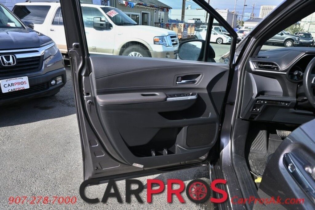 2021 Toyota Sienna XSE - 2.5L - Automatic - All Wheel Drive - Powered Heated Leather Seats - Backup Camera - Navigation - Push To Start - Keyless Entry - Bluetooth - Sunroof - 3rd Row Seating Anchorage AK