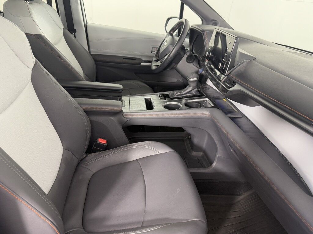 2021 Toyota Sienna XSE Plus AWD Maumee OH