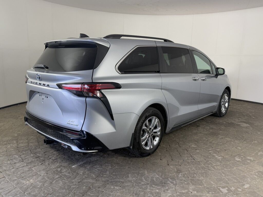 2021 Toyota Sienna XSE Plus AWD Maumee OH