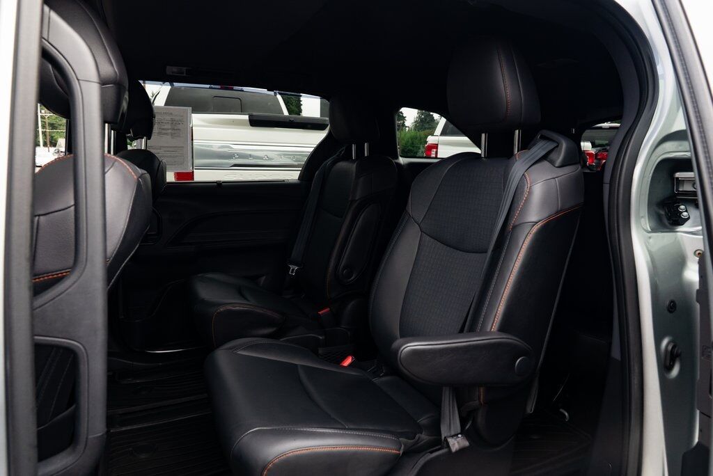 2021 Toyota Sienna XSE Milwaukie OR