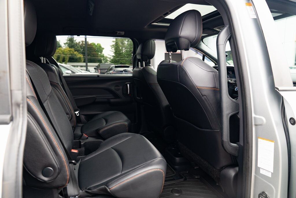 2021 Toyota Sienna XSE Milwaukie OR