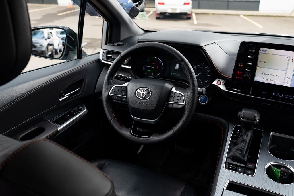 2021 Toyota Sienna XSE Milwaukie OR