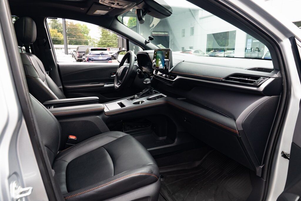 2021 Toyota Sienna XSE Milwaukie OR