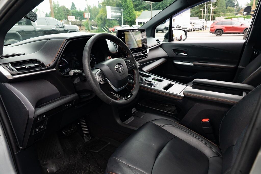 2021 Toyota Sienna XSE Milwaukie OR