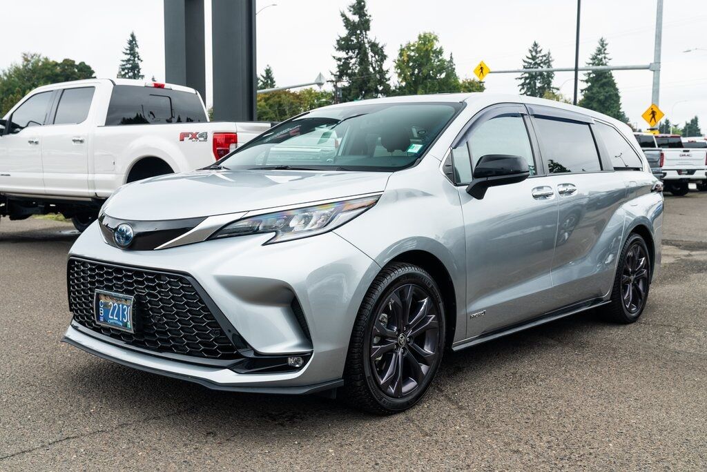 2021 Toyota Sienna XSE Milwaukie OR