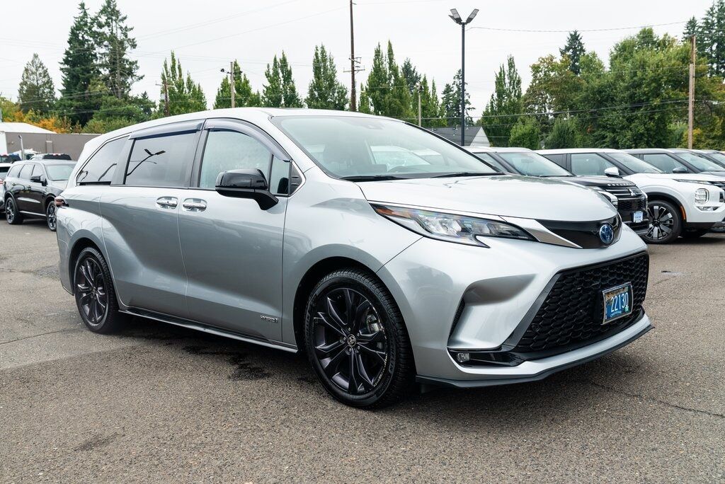 2021 Toyota Sienna XSE Milwaukie OR