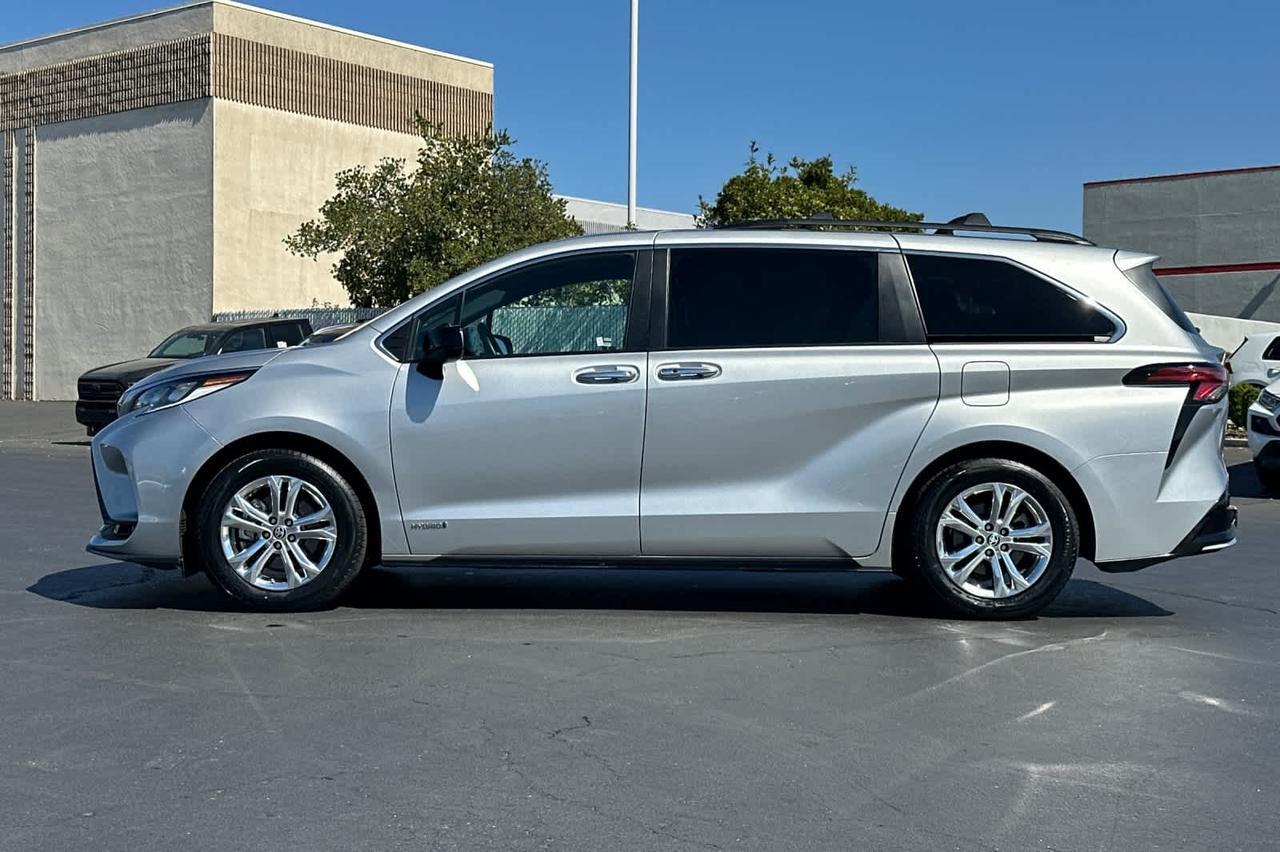 2021 Toyota Sienna XSE Roseville CA