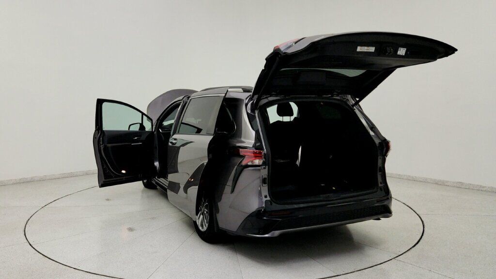 2021 Toyota Sienna XSE Laurel MD