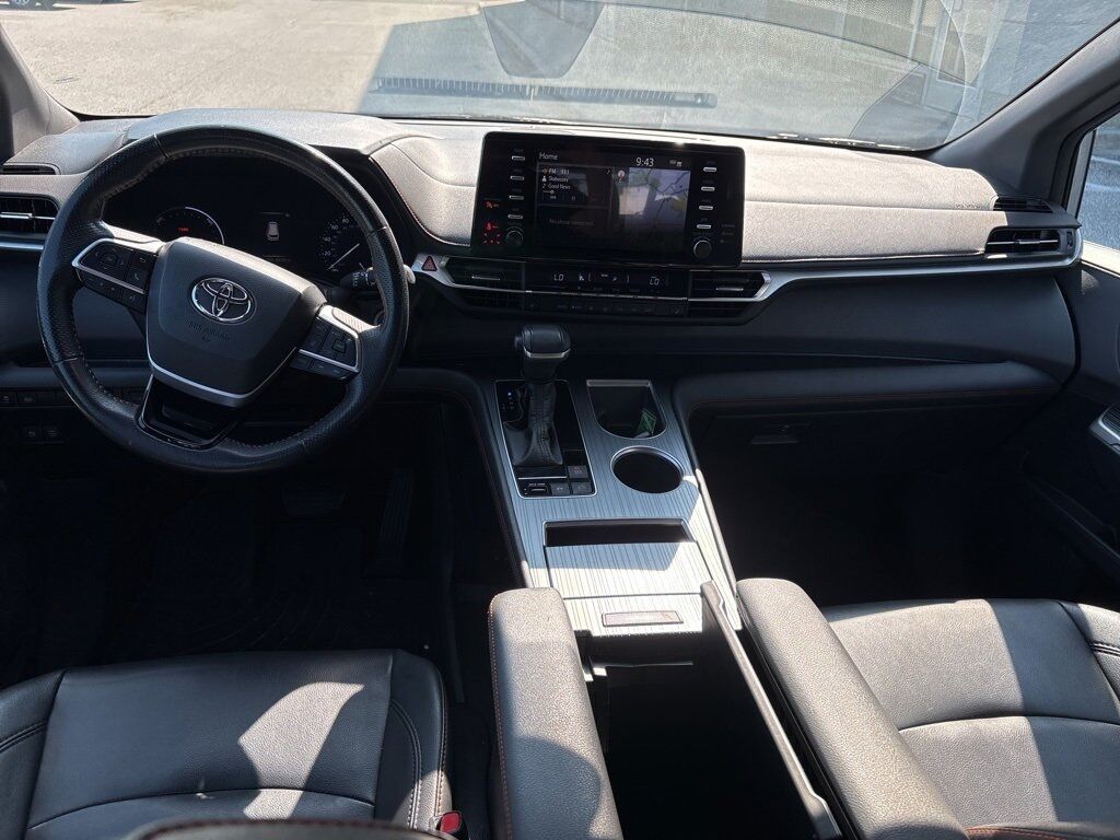 2021 Toyota Sienna XSE
