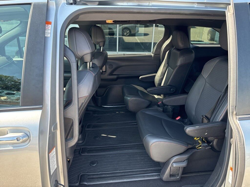 2021 Toyota Sienna XSE