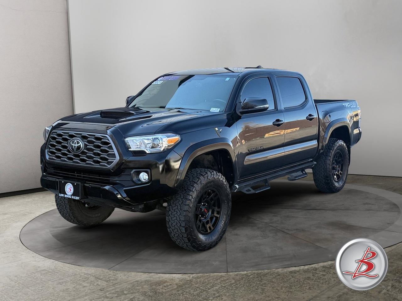 2021 Toyota TACOMA 4WD