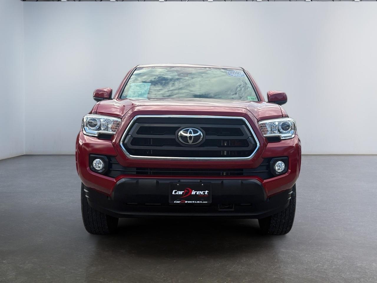 2021 Toyota Tacoma 2WD SR5, TUBULAR STEPS, TOW PACKAGE, LANE KEEP ASSIST, FORWARD COLLISION ALERT, BACKUP CAMERA, PARKING SENSORS, LOW MILEAGE, CLEAN CARFAX, STAY SHARP IN THIS TACOMA! Virginia Beach VA