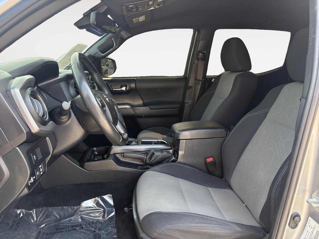2021 Toyota Tacoma 4WD SR5, 4X4, TOWING PACKAGE, BLUETOOTH, ADAPTIVE CRUISE CONTROL, BED LINER, FEDNER FLARES, KEYLESS ENTRY, KEYLESS START, ONLY 60K MILES, THE KEYS ARE WAITING FOR YOU! Virginia Beach VA
