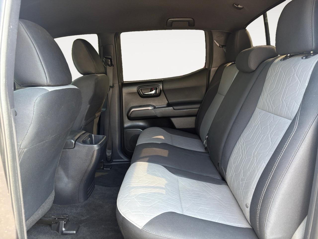 2021 Toyota Tacoma 4WD SR5, 4X4, TOWING PACKAGE, BLUETOOTH, ADAPTIVE CRUISE CONTROL, BED LINER, FEDNER FLARES, KEYLESS ENTRY, KEYLESS START, ONLY 60K MILES, THE KEYS ARE WAITING FOR YOU! Virginia Beach VA