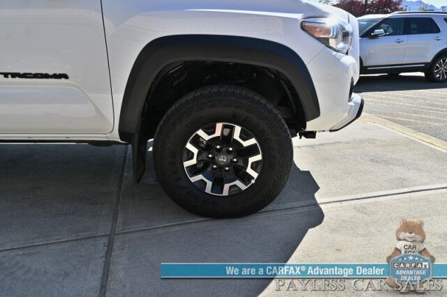 2021 Toyota Tacoma 4WD TRD Off Road / 4X4 / Crew Cab / Power Premium Cloth Seats / Lane Departure & Blind Spot Alert / Apple CarPlay & Android Auto / Back Up Camera / Color Matched Leer Canopy / Keyless Entry & Start / Tow Pkg Anchorage AK