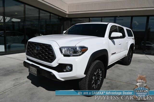 2021 Toyota Tacoma 4WD TRD Off Road / 4X4 / Crew Cab / Power Premium Cloth Seats / Lane Departure & Blind Spot Alert / Apple CarPlay & Android Auto / Back Up Camera / Color Matched Leer Canopy / Keyless Entry & Start / Tow Pkg Anchorage AK