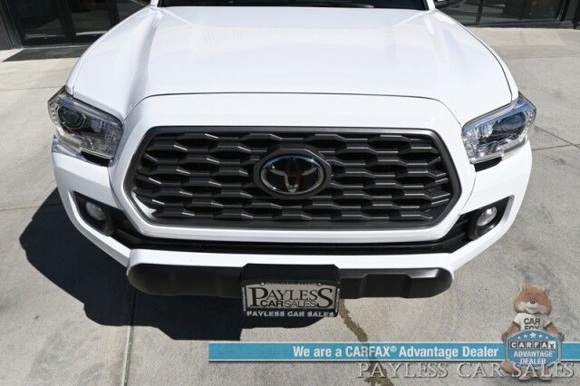 2021 Toyota Tacoma 4WD TRD Off Road / 4X4 / Crew Cab / Power Premium Cloth Seats / Lane Departure & Blind Spot Alert / Apple CarPlay & Android Auto / Back Up Camera / Color Matched Leer Canopy / Keyless Entry & Start / Tow Pkg Anchorage AK