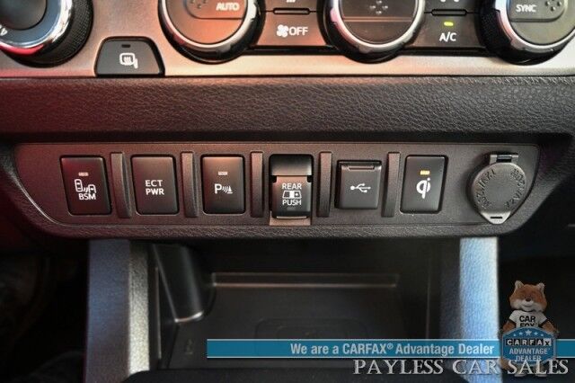 2021 Toyota Tacoma 4WD TRD Off Road / 4X4 / Crew Cab / Power Premium Cloth Seats / Lane Departure & Blind Spot Alert / Apple CarPlay & Android Auto / Back Up Camera / Color Matched Leer Canopy / Keyless Entry & Start / Tow Pkg Anchorage AK
