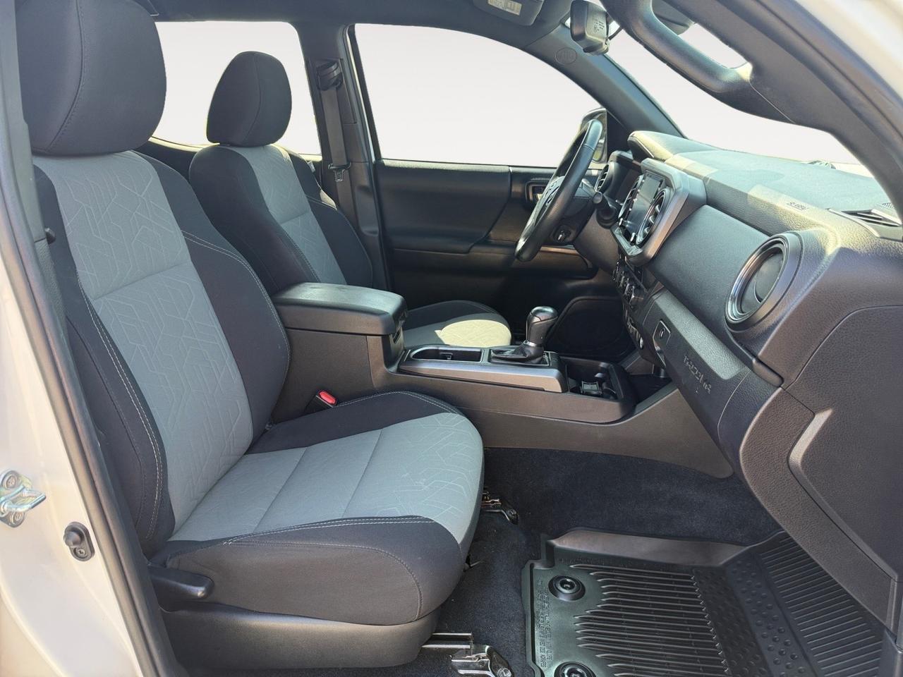 2021 Toyota Tacoma 4WD TRD Sport, WIFI, REMOTE KEYLESS ENTRY, ADAPTIVE CRUISE CONTROL, PUSH BUTTON START, DAY-NIGHT REARVIEW MIRROR, POWER REAR WINDOW, TINTED WINDOWS, CLEAN CARFAX, ONLY 1 OWNER! Norfolk VA