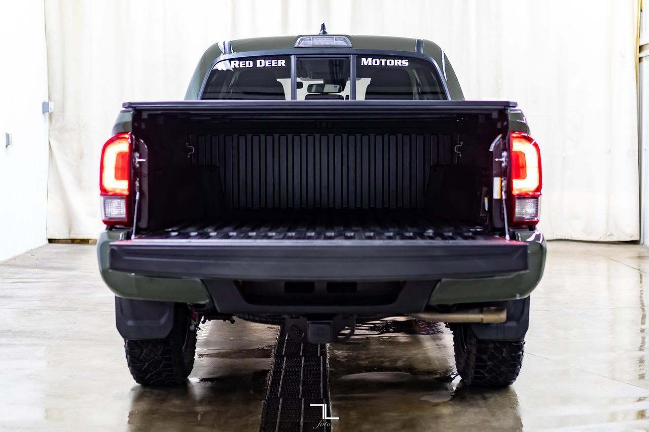 2021 Toyota Tacoma 4x4 Double Cab Nightshade SR5 BCam Red Deer AB