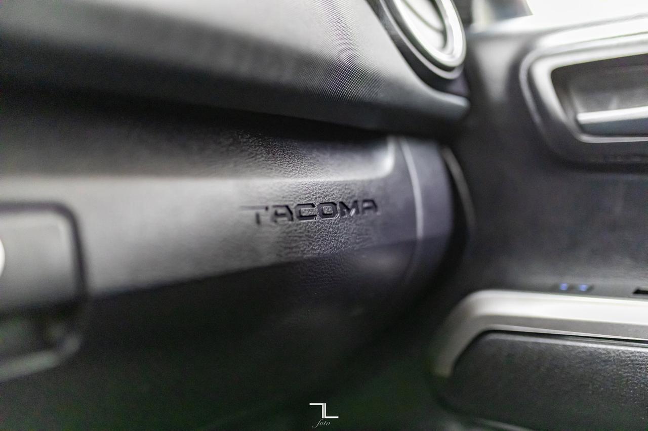 2021 Toyota Tacoma 4x4 Double Cab Nightshade SR5 BCam Red Deer AB