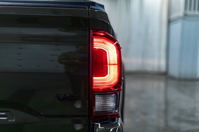 2021 Toyota Tacoma 4x4 Double Cab Nightshade SR5 BCam Red Deer AB