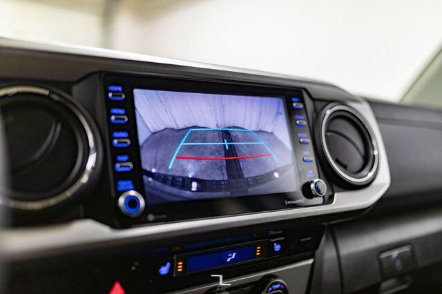 2021 Toyota Tacoma 4x4 Double Cab Nightshade SR5 BCam Red Deer AB