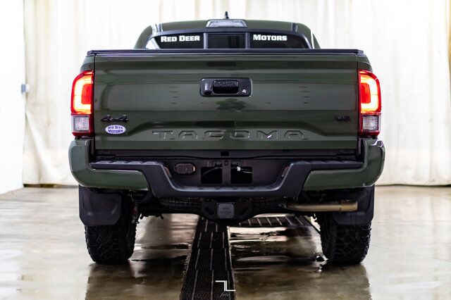 2021 Toyota Tacoma 4x4 Double Cab Nightshade SR5 BCam Red Deer AB