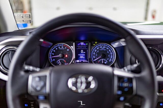 2021 Toyota Tacoma 4x4 Double Cab Nightshade SR5 BCam Red Deer AB