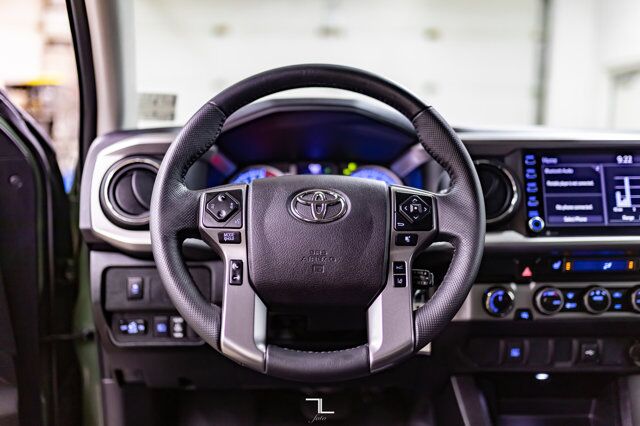 2021 Toyota Tacoma 4x4 Double Cab Nightshade SR5 BCam Red Deer AB