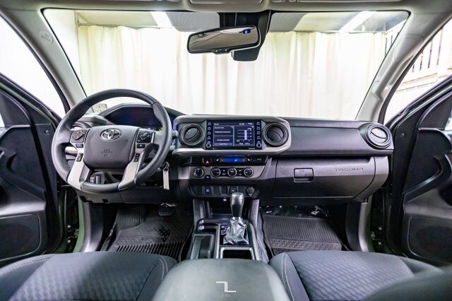 2021 Toyota Tacoma 4x4 Double Cab Nightshade SR5 BCam Red Deer AB