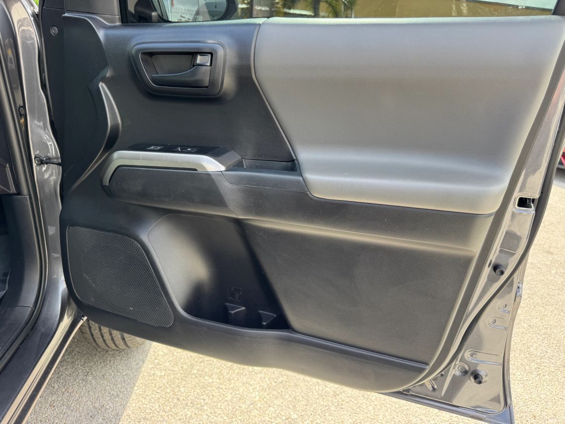 2021 Toyota Tacoma Double Cab SR5 Pickup 4D 5 ft