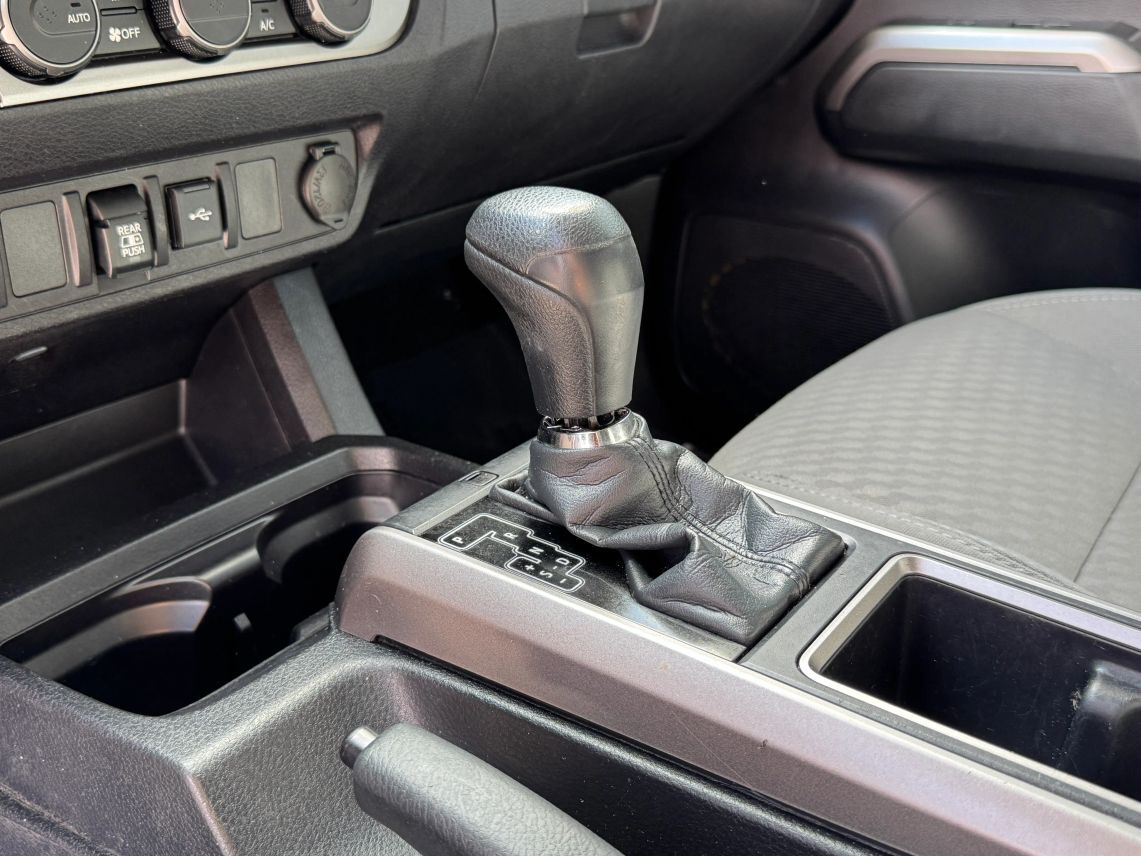 2021 Toyota Tacoma Double Cab SR5 Pickup 4D 5 ft