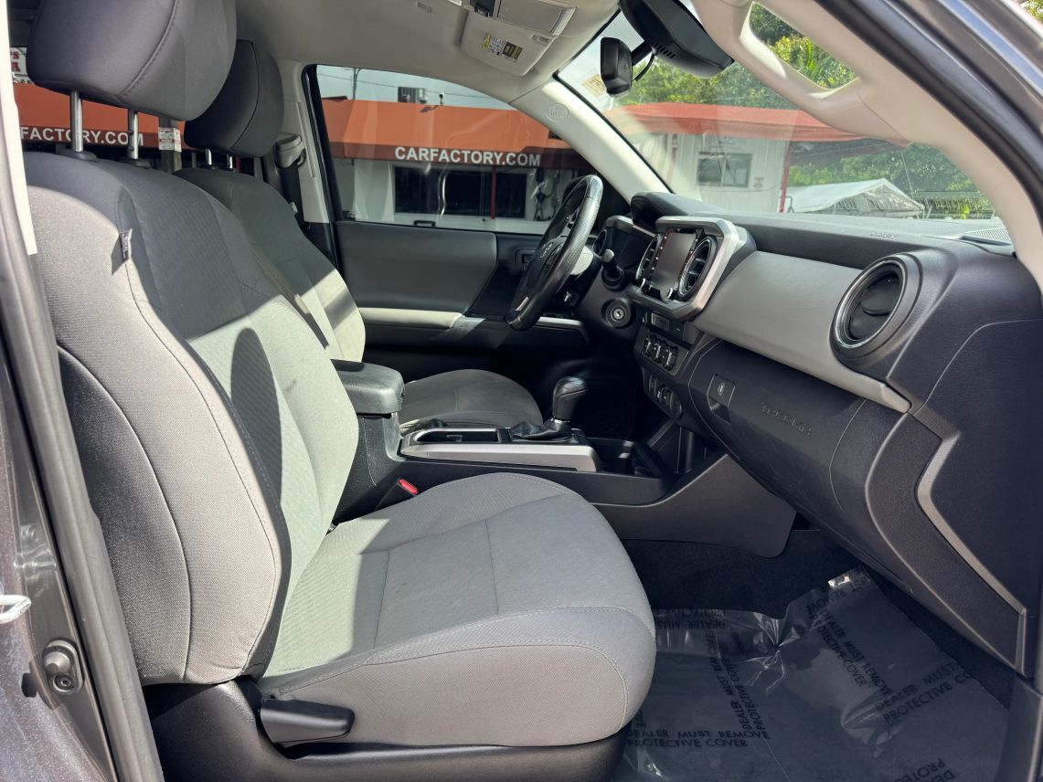 2021 Toyota Tacoma Double Cab SR5 Pickup 4D 5 ft