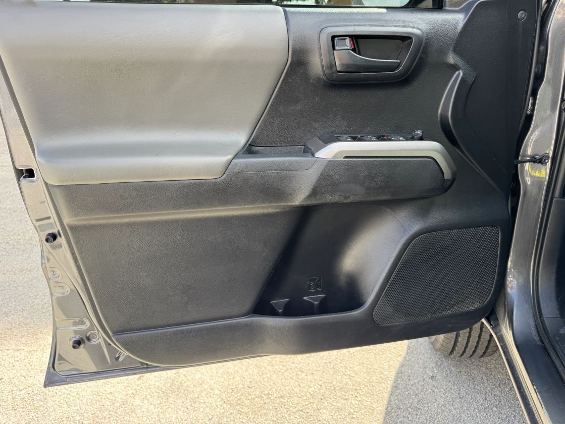 2021 Toyota Tacoma Double Cab SR5 Pickup 4D 5 ft