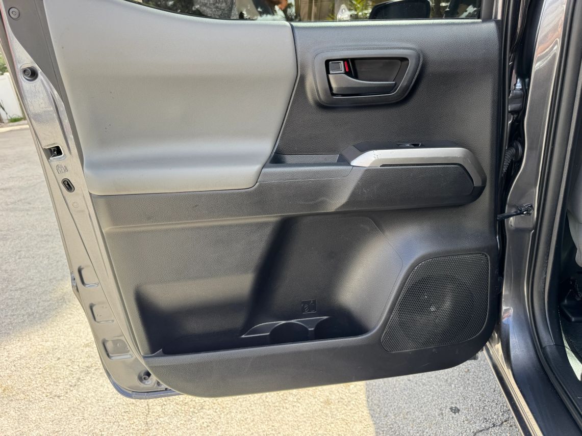 2021 Toyota Tacoma Double Cab SR5 Pickup 4D 5 ft
