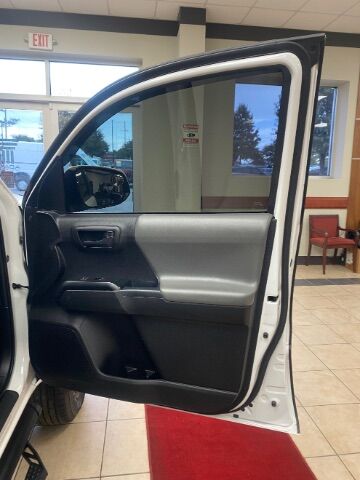 2021 Toyota Tacoma SR *** Adaptive Cruise Control ** Back-up Camera ** Bluetooth Connection ** Charlotte NC