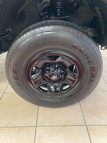 2021 Toyota Tacoma SR *** Adaptive Cruise Control ** Back-up Camera ** Bluetooth Connection ** Charlotte NC