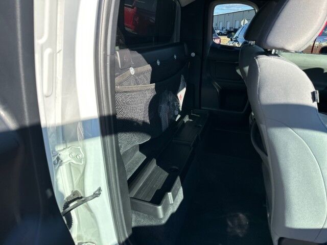 2021 Toyota Tacoma SR Extended Cab w/ Work Cap & Ladder Rack Ashland VA